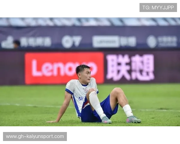 上海申花拉唐边路精准传球助攻,展现战术与技术的完美结合